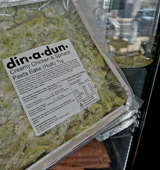 FRESH Hulk Pasta Bake (Creamy Chicken & Spinach bake)